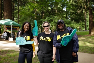 Photo of three women at Donate Life Northwest event