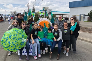 Photo of people at a Donate Life Northwest event