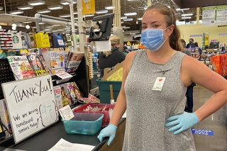 Photo of grocery store checkout